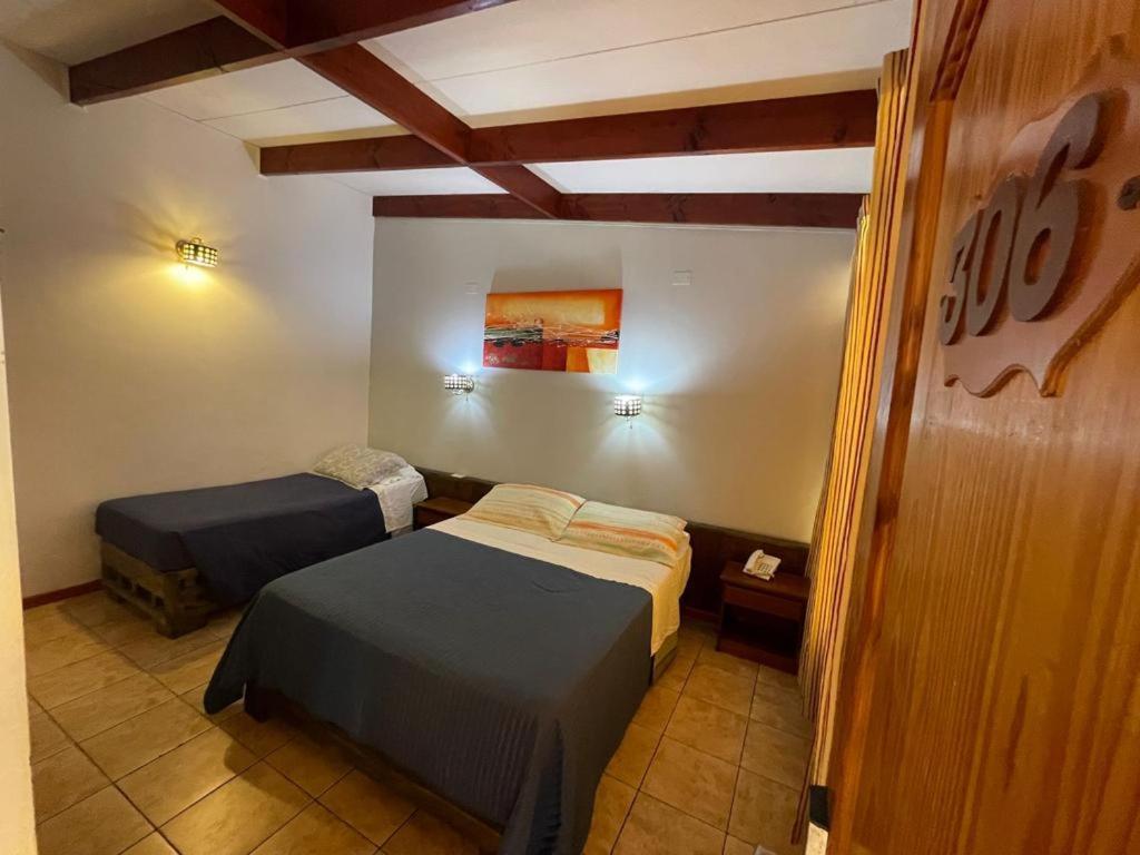 Hotel Plaza Colon アリカ エクステリア 写真